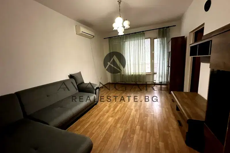 3-bedroom apartment in Plovdiv, Centyr