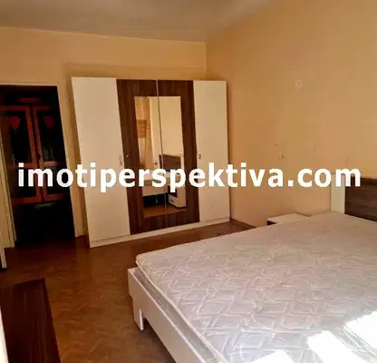 Снимка 4 — 3-стаен апартамент с тераса в Център, пл. Съединение, Пловдив
