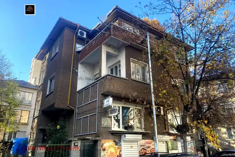 4-bedroom apartment in Plovdiv, Centyr