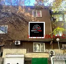 Снимка 2 — Просторен 4-стаен апартамент в Център Пловдив с два балкона
