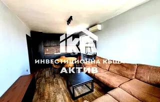 Тристаен апартамент с две тераси в Центъра на Пловдив