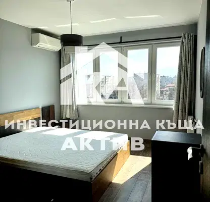 Снимка 4 — Тристаен апартамент с две тераси в Центъра на Пловдив