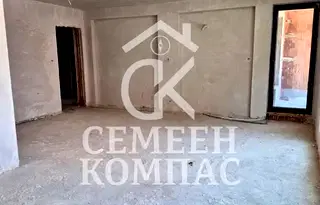 Тристаен апартамент в Христо Смирненски с две тераси