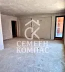 Тристаен апартамент в Христо Смирненски с две тераси