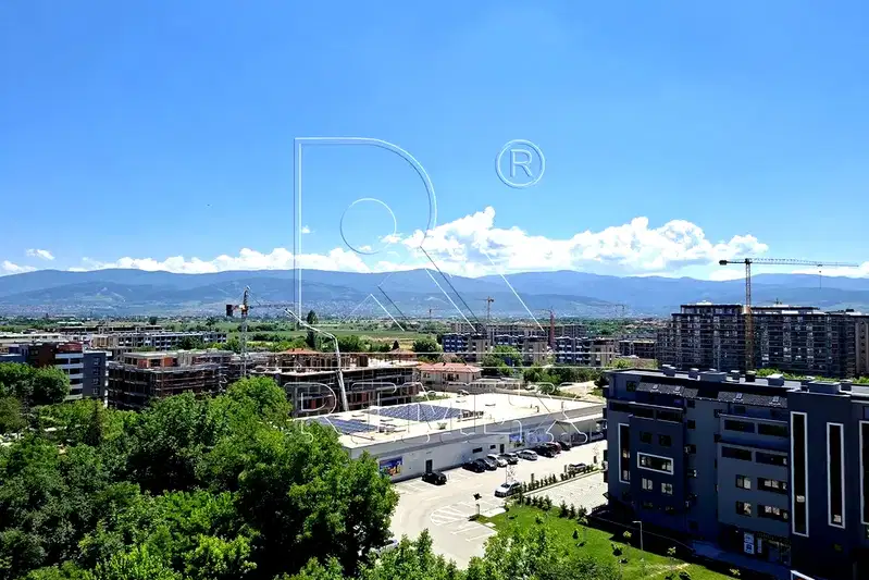 4-bedroom apartment in Plovdiv, Hristo Smirnenski