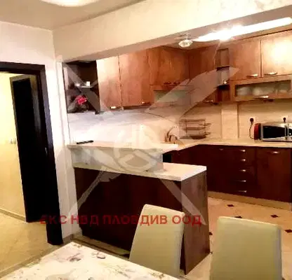 Снимка 4 — Тристаен апартамент с тераса в Каменица 1, Пловдив