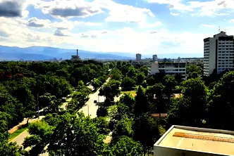 Тристаен апартамент с южно изложение в Каменица 2, Пловдив