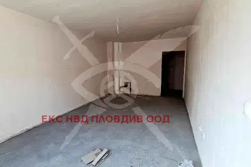 Двустаен апартамент с тераса в Кършияка, Пловдив