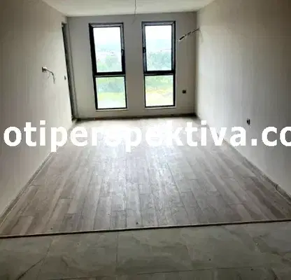 Снимка 4 — Двустаен апартамент в Кършияка с тераса и асансьор
