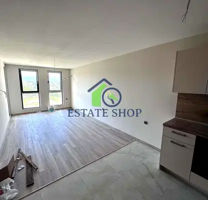 Снимка 3 — Двустаен апартамент с тераса в Кършияка, Пловдив