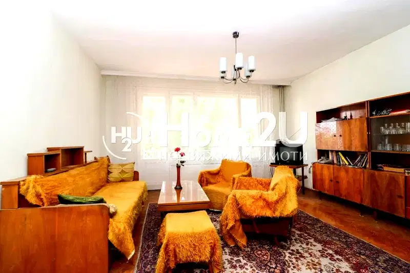 3-bedroom apartment in Plovdiv, Kyrshiyaka