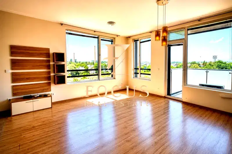 3-bedroom apartment in Plovdiv, Kyrshiyaka