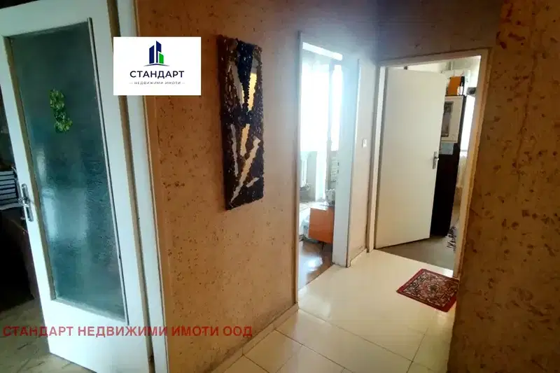 Тристаен апартамент с две тераси в Кършияка, Пловдив