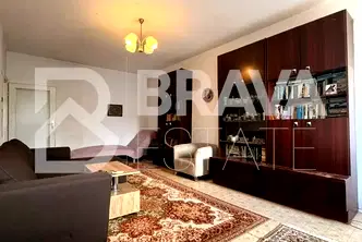 Тристаен апартамент в Кючук Париж, Пловдив с тераса