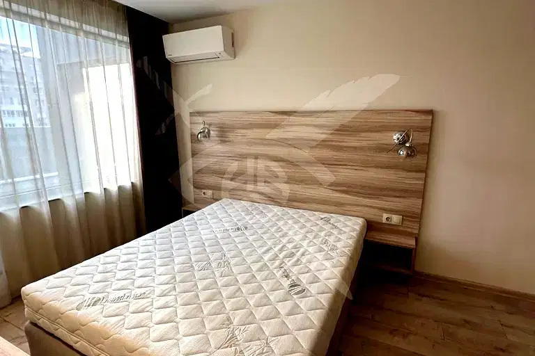 Двустаен апартамент 100 кв.м. в Кючук Париж, Пловдив
