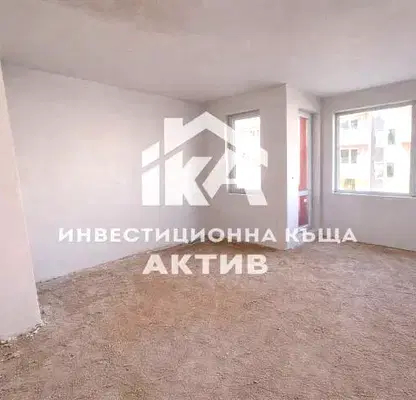 Снимка 3 — Двустаен апартамент в Остромила, Пловдив с тераса