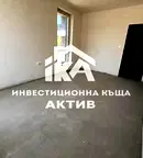 Двустаен апартамент с голяма веранда в Остромила, Пловдив
