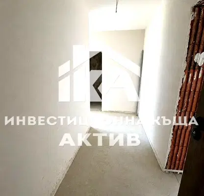 Снимка 2 — Двустаен апартамент с голяма веранда в Остромила, Пловдив
