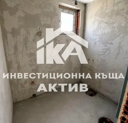 Снимка 3 — Двустаен апартамент с голяма веранда в Остромила, Пловдив