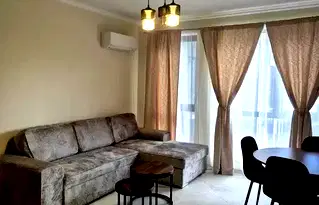Двустаен апартамент с паркомясто в Пещерско шосе, Пловдив