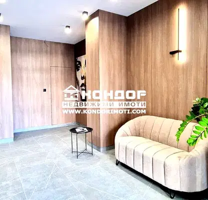 Снимка 4 — Двустаен апартамент с двор в Тракия, Пловдив