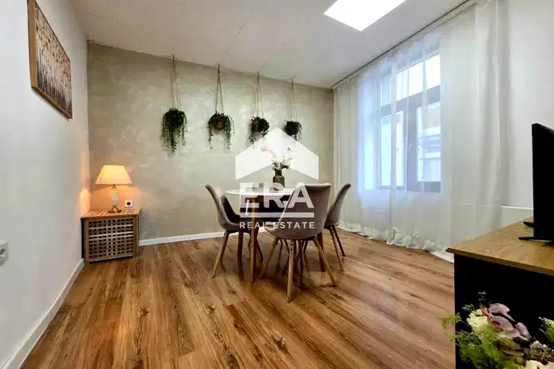 3-bedroom apartment in Ruse, Centyr