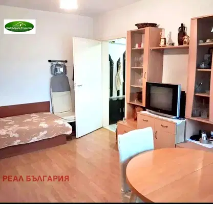 Снимка 2 — Двустаен апартамент в Русе, Възраждане