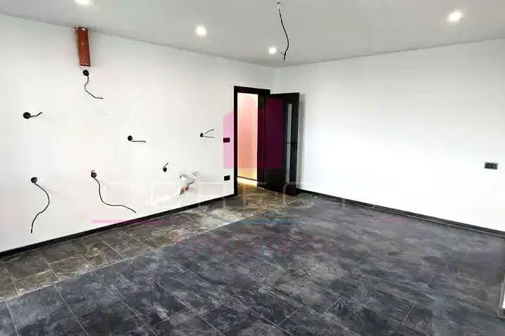 3-bedroom apartment in Ruse, Zdravec