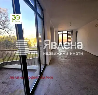 Снимка 3 — Двустаен апартамент в Добрич, с. Кранево