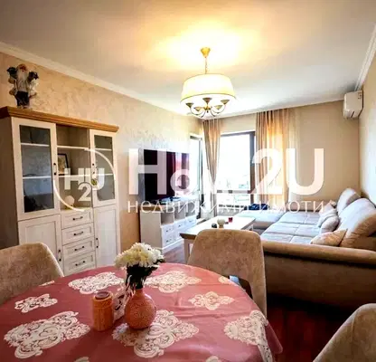 Photo 3 — 3-bedroom apartment in Oblast Varna, Priselci