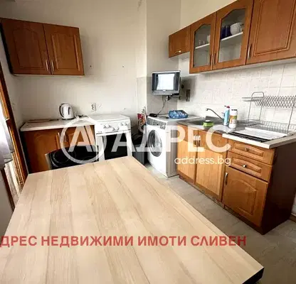 Снимка 3 — Двустаен апартамент в Сливен, Клуцохор