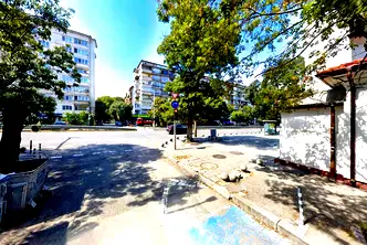 Тристаен апартамент с две тераси в Банишора, София