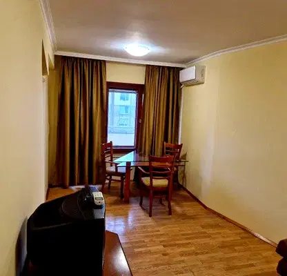 Снимка 2 — Двустаен апартамент с тераса в Банишора, София