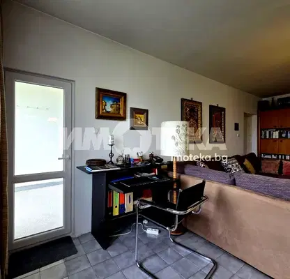 Photo 5 — Spacious 3-room apartment with two loggias in Krasno selo