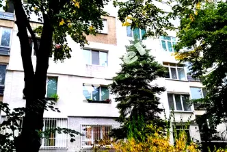 3-стаен апартамент с 2 балкона в Борово, София