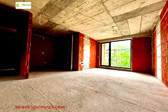Тристаен апартамент с паркомясто в Бояна, София