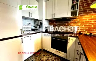 Двустаен апартамент с тераса в Център, София