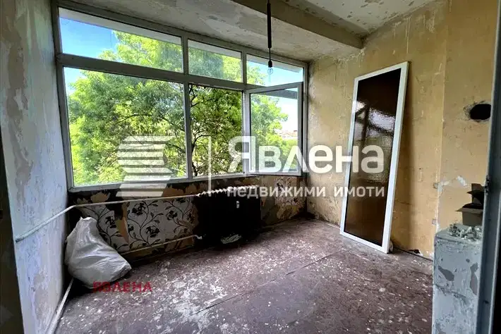Two-room apartment with balcony in Center, Sofia, with east aspect