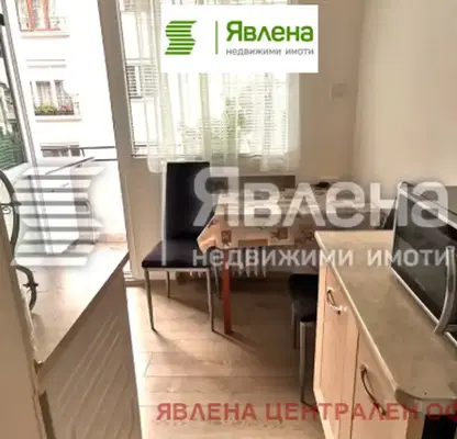 Снимка 5 — 3-стаен апартамент в Център, София с тераса и балкон