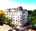 Снимка 2 — Тристаен апартамент в Център София с паркомясто