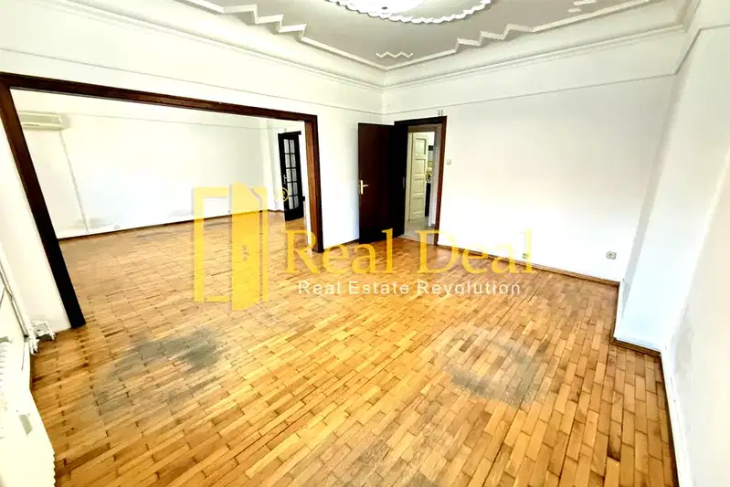 4-bedroom apartment in Sofiya, Centyr