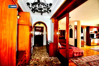 3-стаен апартамент с тераса в Център, София
