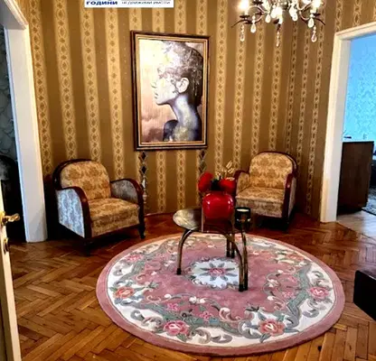 Снимка 2 — Тристаен апартамент с тераса в Център, бул. Витоша