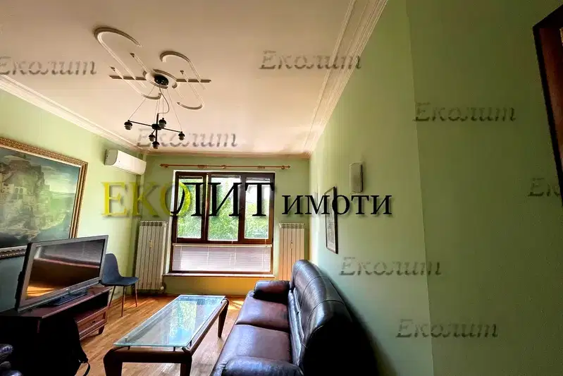 Луксозен 3-стаен апартамент в Докторски паметник, София
