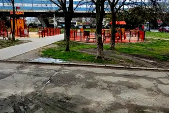 Просторна 1-стаен апартамент в Дружба 1 с югоизточно изложение