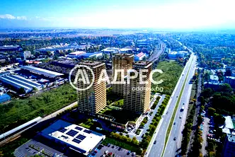 Двустаен апартамент с южно изложение в Дружба 1, София