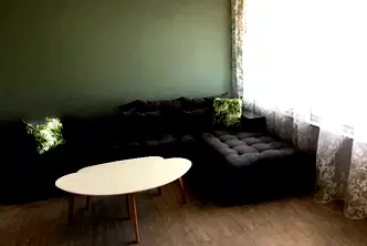 Двустаен апартамент в Дружба 1 с източно изложение