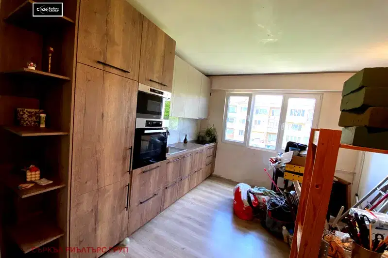 3-bedroom apartment in Sofiya, Drujba 1
