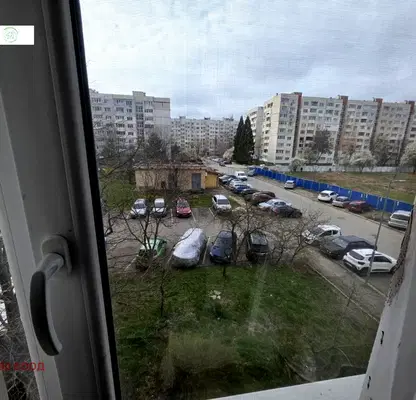Снимка 2 — Двустаен апартамент в Дружба 2 с балкон и възможност за преустройство
