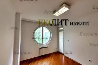 3-стаен апартамент с две тераси в Гео Милев, София